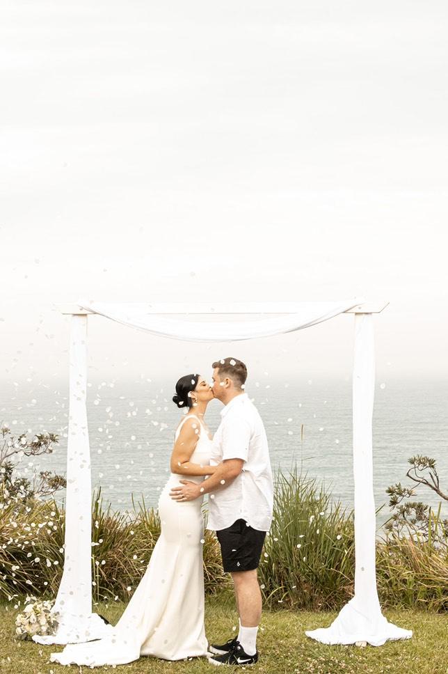 <b>Arbour &amp; White Silk Drape</b>